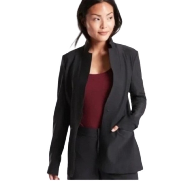 Women's 2 Athleta Black Interstellar Blazer Structured Stretch Sleek Smooth - Picture 1 of 10